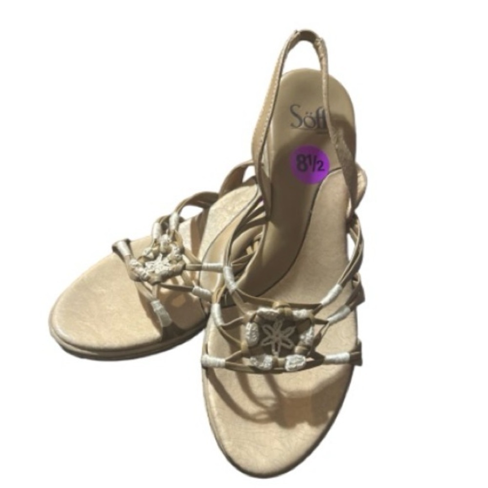 Sofft Cream  crochet flower strappy  Sandals
